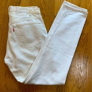 Vintage White denim Levi’s 32/30